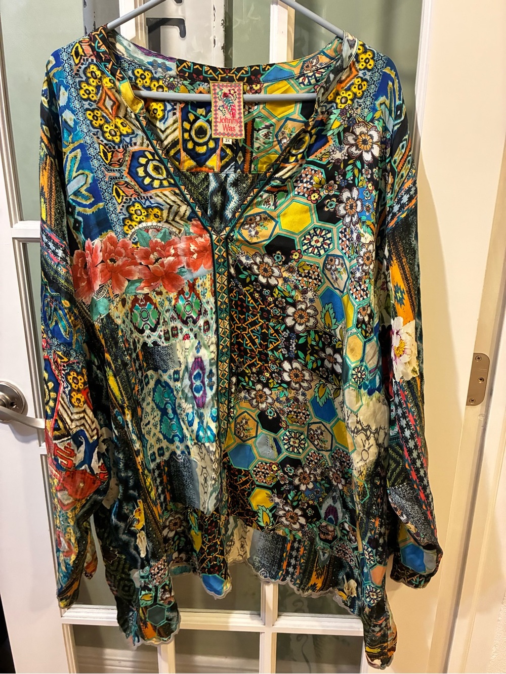 Johnny Was Multicolor Floral & Geo Print V-Neck Women's Top 3X silk